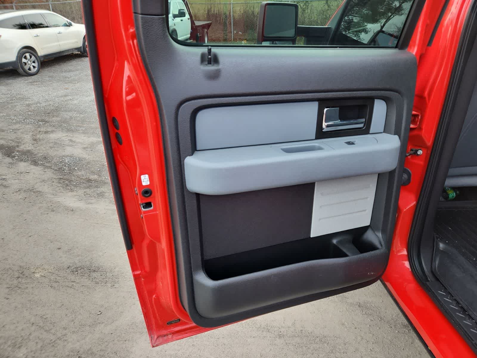 Thumbnail: 2014 Ford F-150 - 27