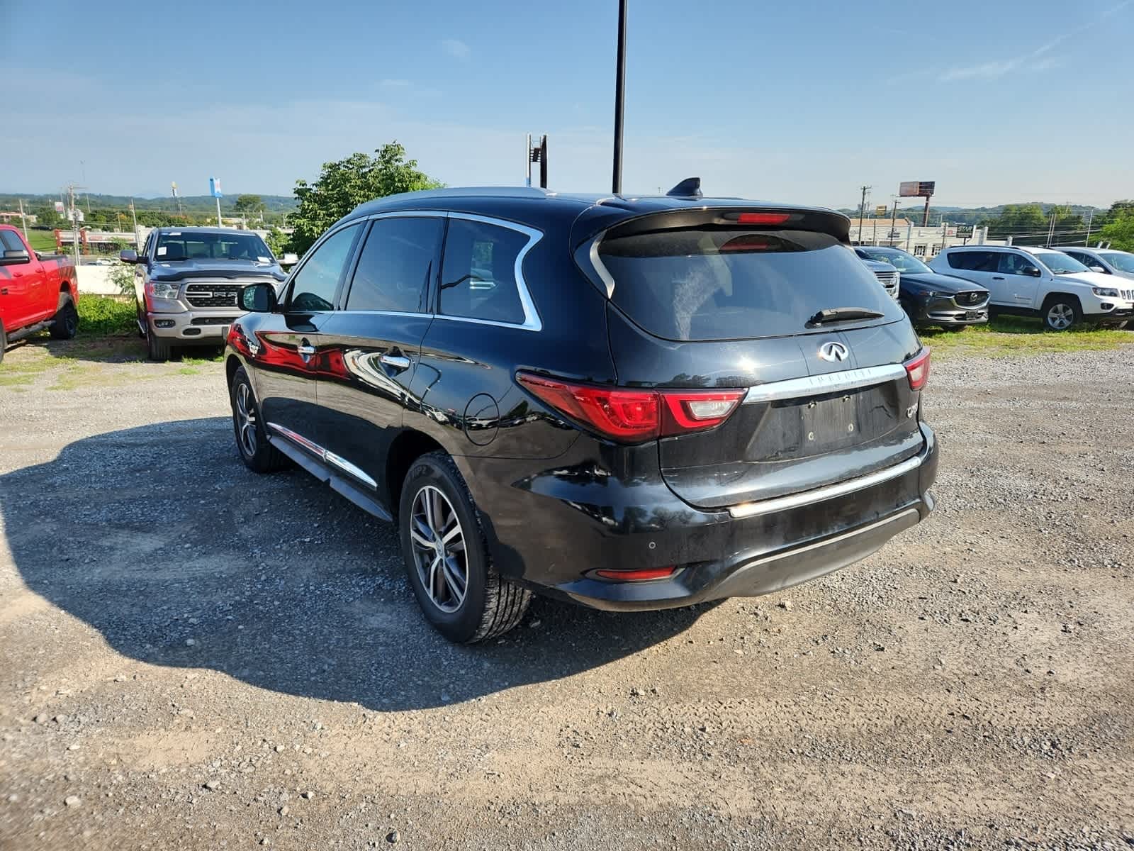 Thumbnail: 2019 INFINITI QX60 - 3