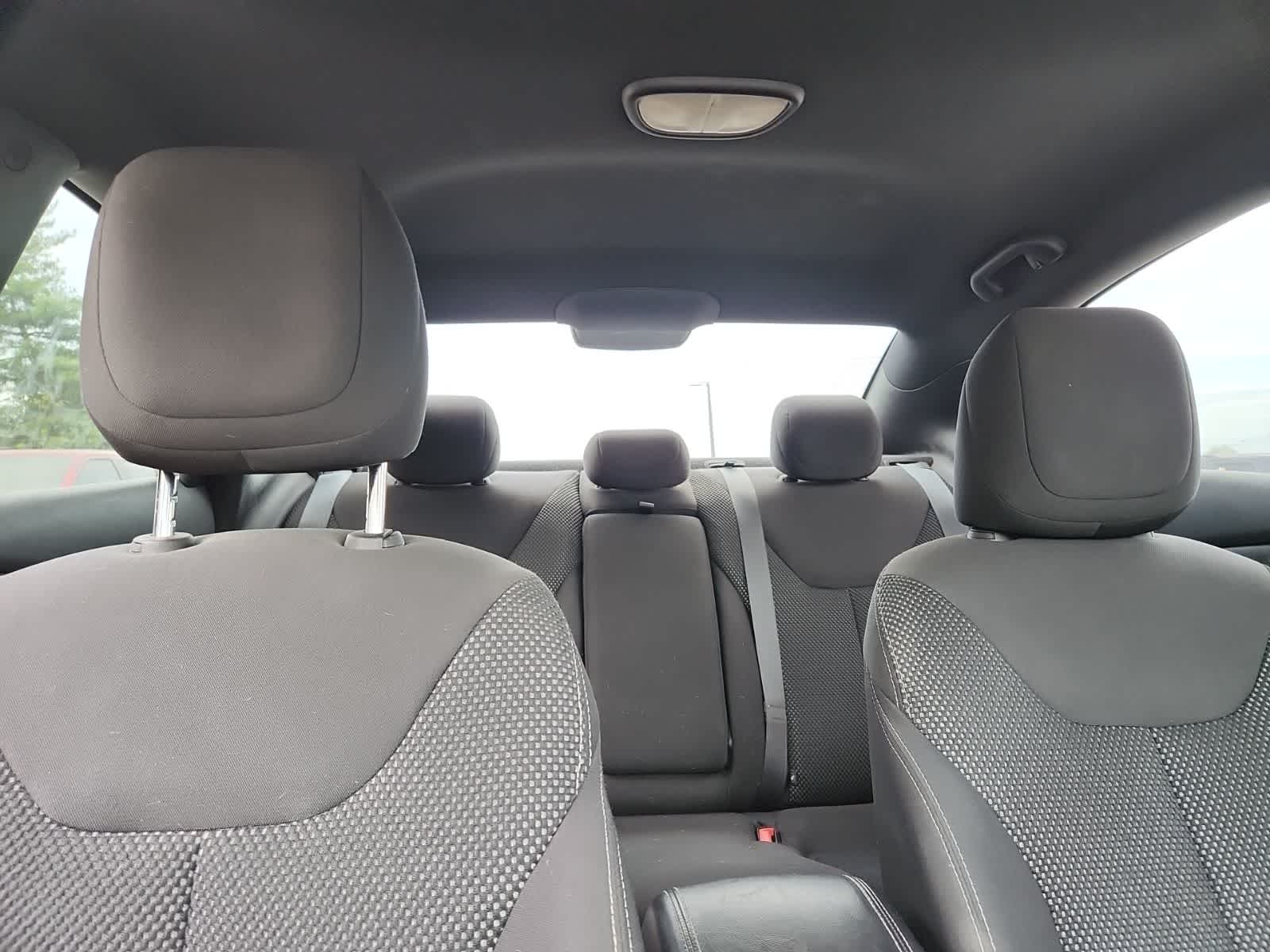 Thumbnail: 2016 Dodge Dart - 19