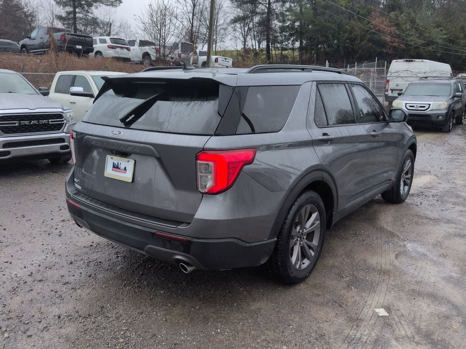 Thumbnail: 2021 Ford Explorer - 8