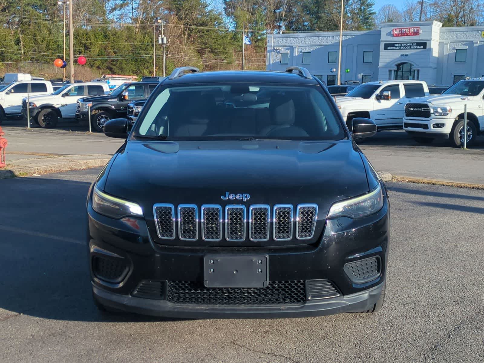 Thumbnail: 2020 Jeep Cherokee - 3