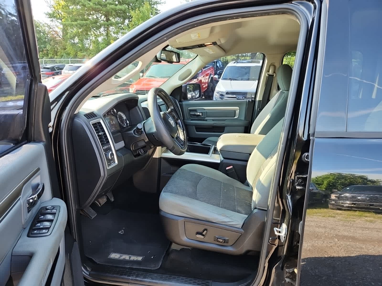 Thumbnail: 2014 RAM 1500 - 16