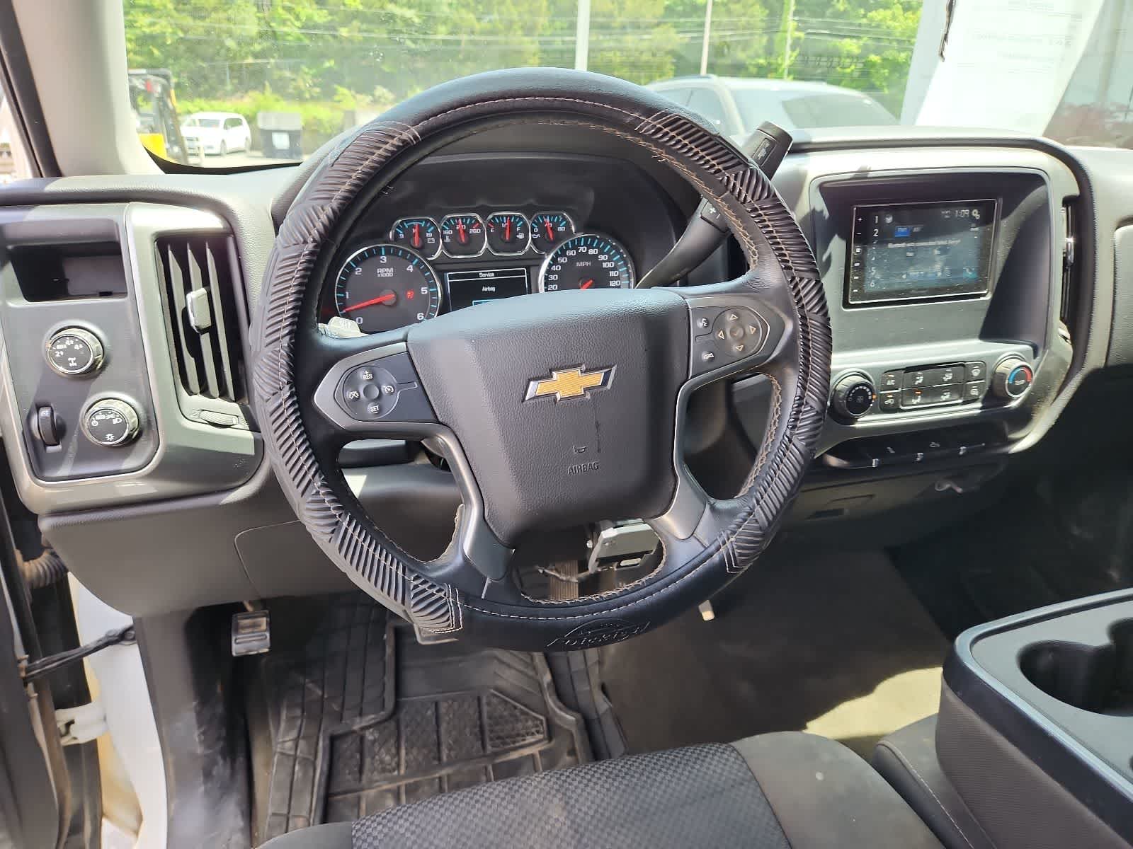 Thumbnail: 2015 Chevrolet Silverado 1500 - 12