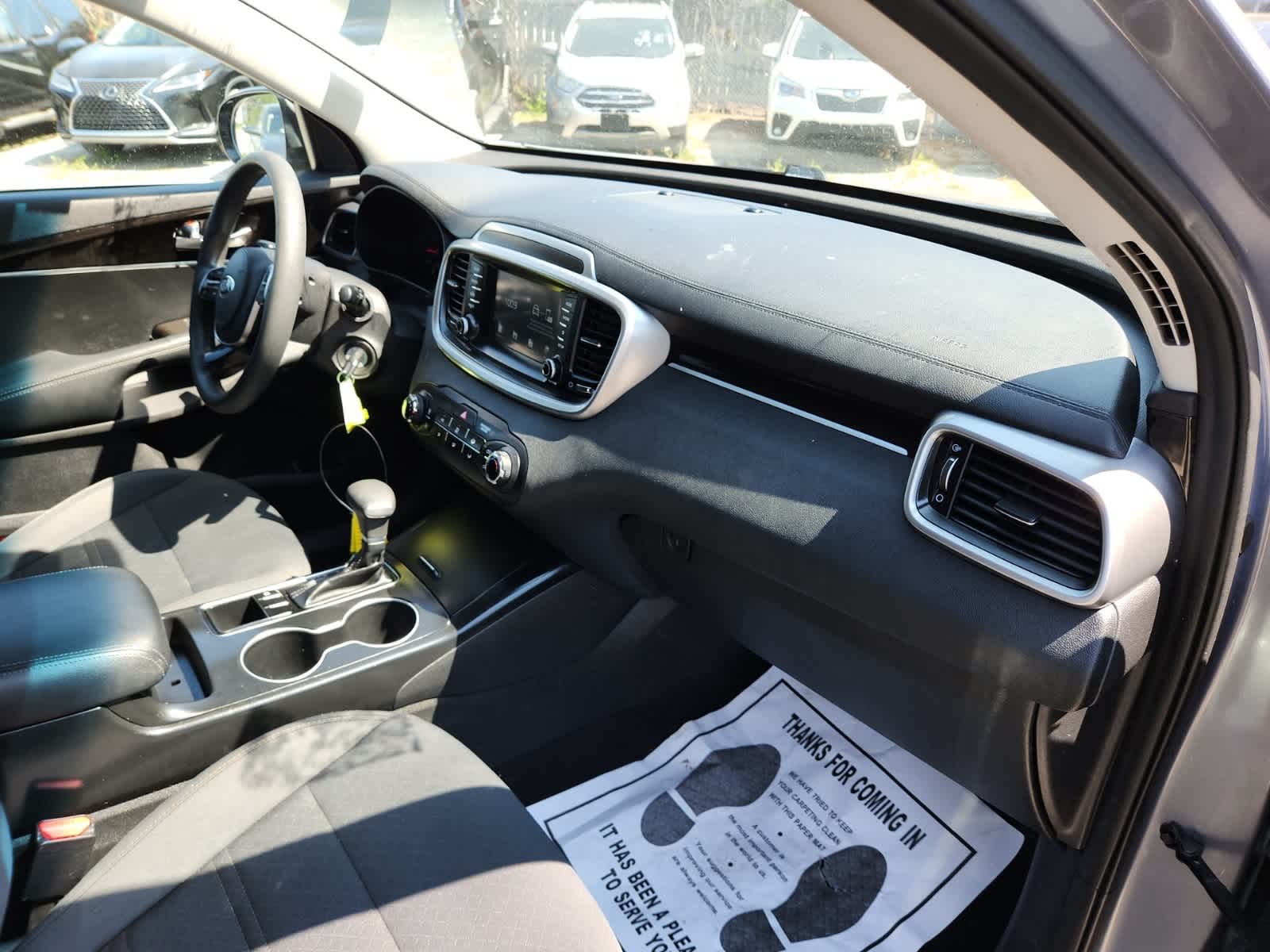 Thumbnail: 2020 Kia Sorento - 17