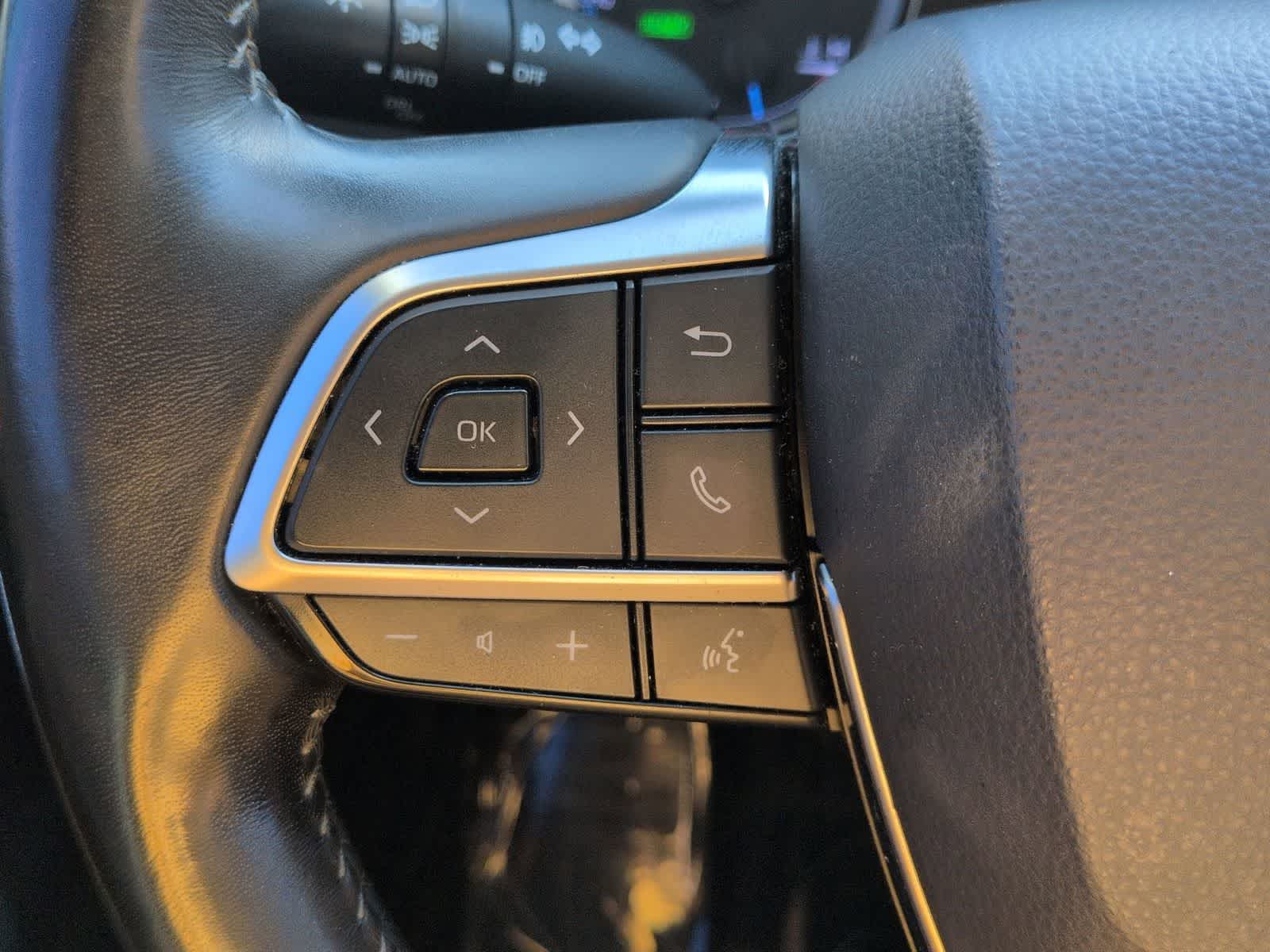 Thumbnail: 2021 Toyota Highlander - 19