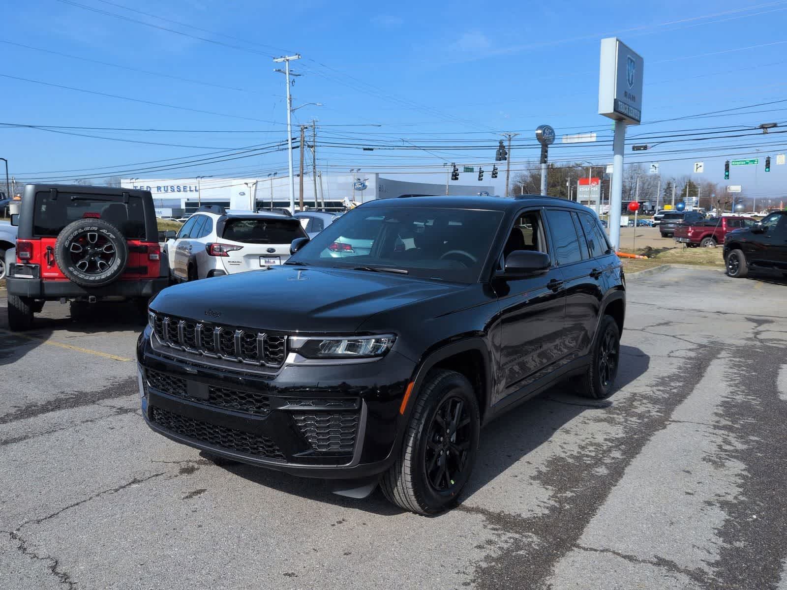Thumbnail: 2026 Jeep Grand Cherokee - 4