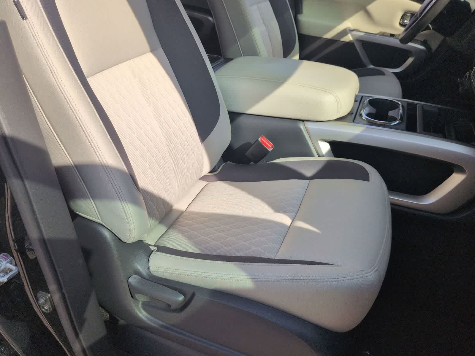 Thumbnail: 2024 Nissan Titan - 20