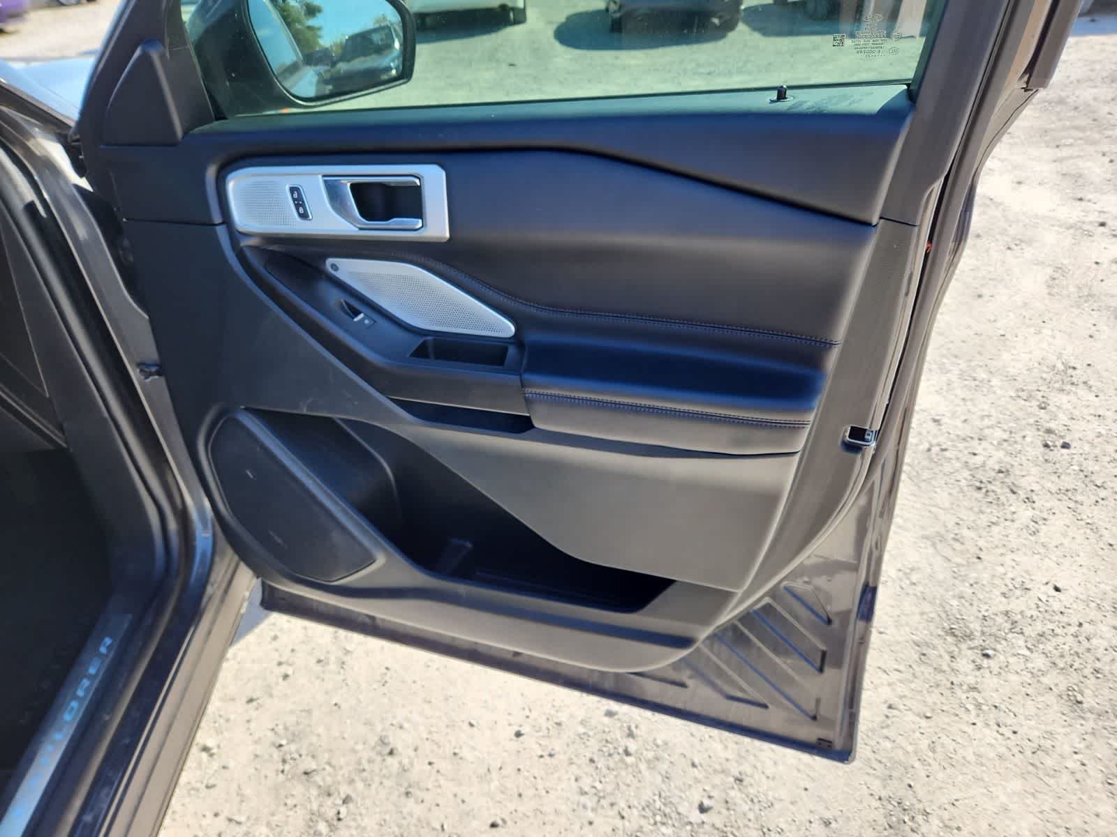 Thumbnail: 2020 Ford Explorer - 21