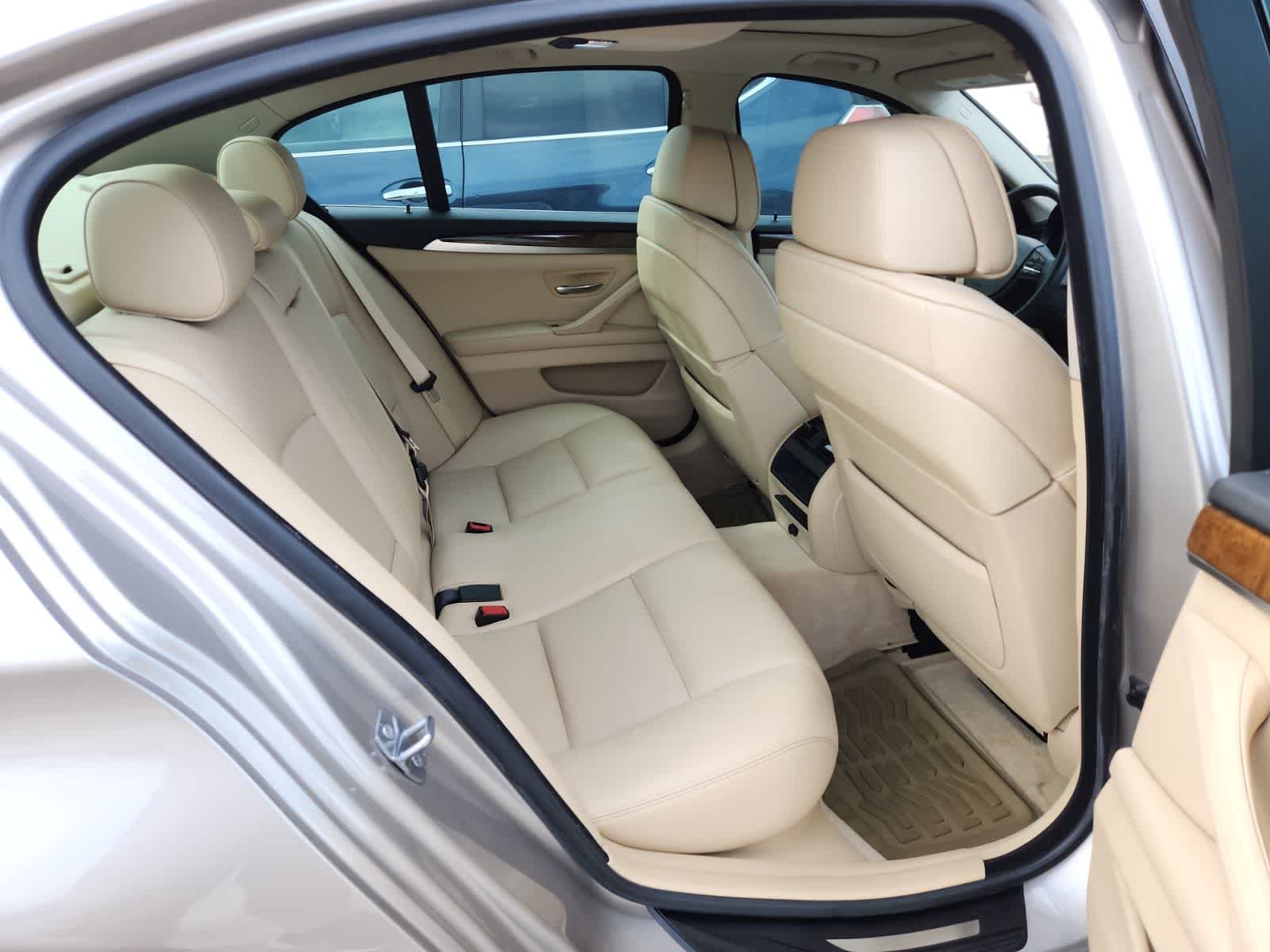 Thumbnail: 2013 BMW 5 Series - 23