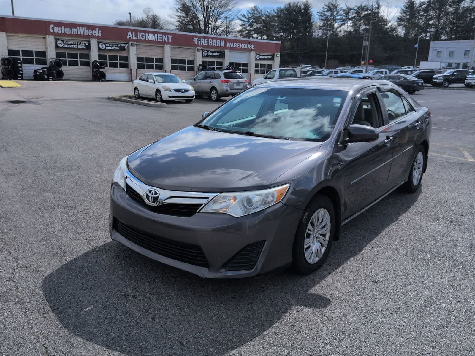 Thumbnail: 2014 Toyota Camry - 4