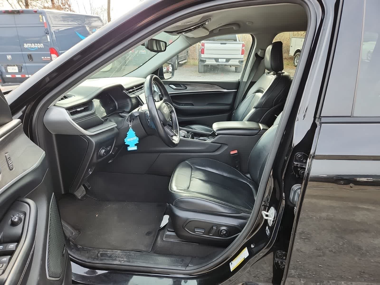 Thumbnail: 2021 Jeep Grand Cherokee L - 15