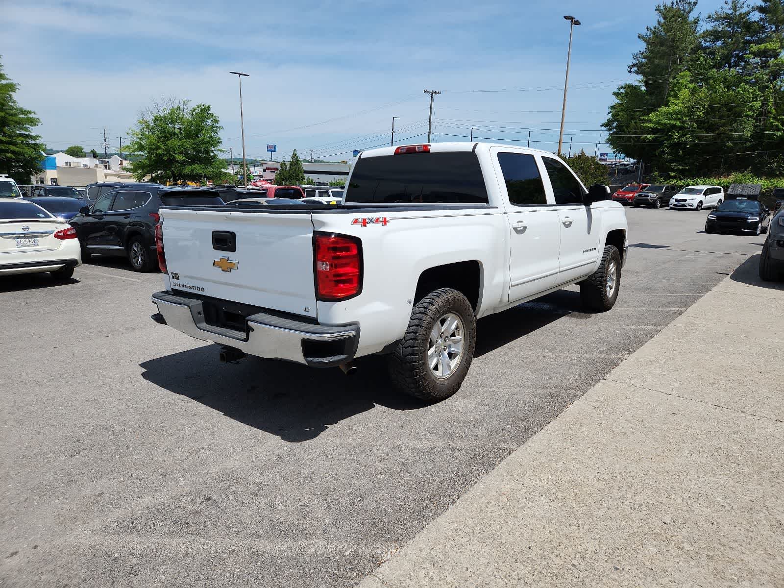 Thumbnail: 2015 Chevrolet Silverado 1500 - 5
