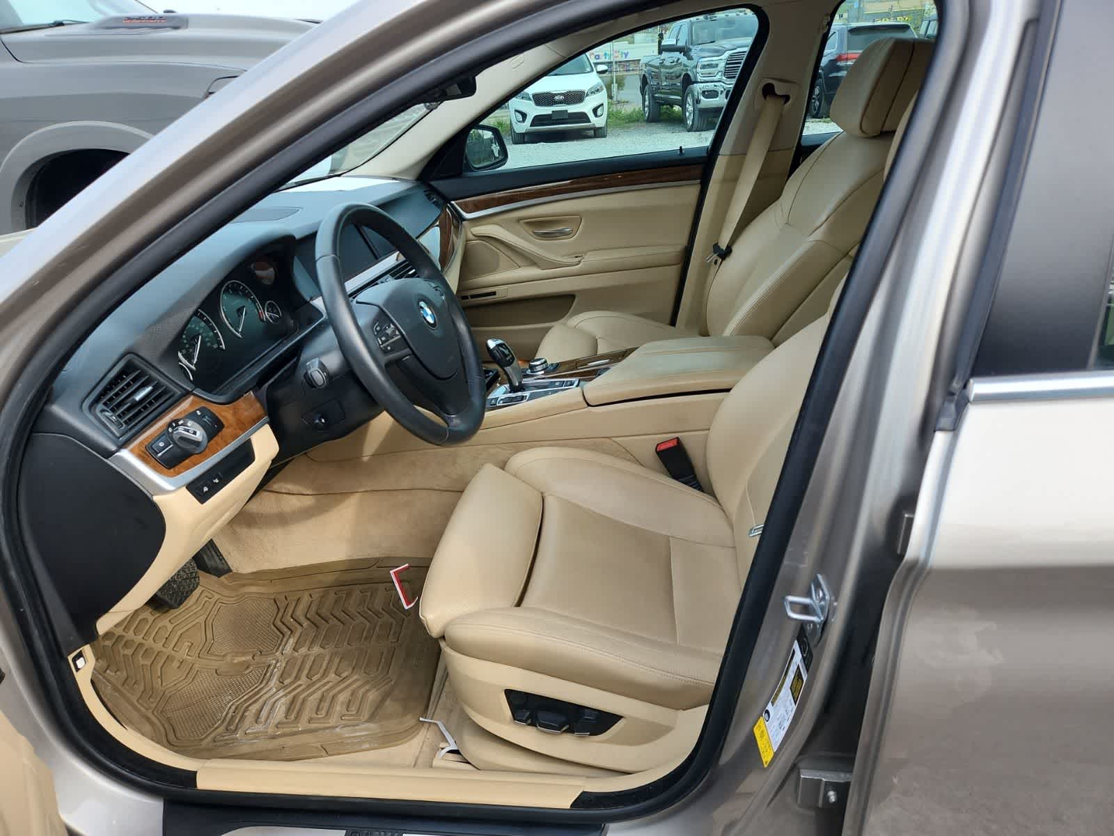 Thumbnail: 2013 BMW 5 Series - 15