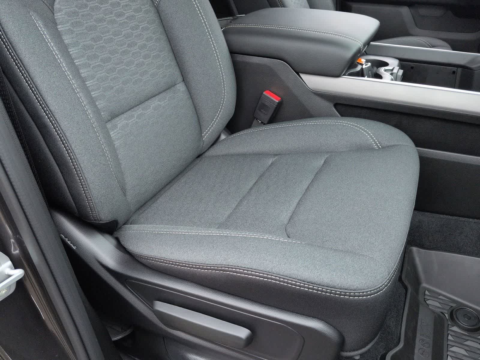 Thumbnail: 2026 RAM 1500 - 21