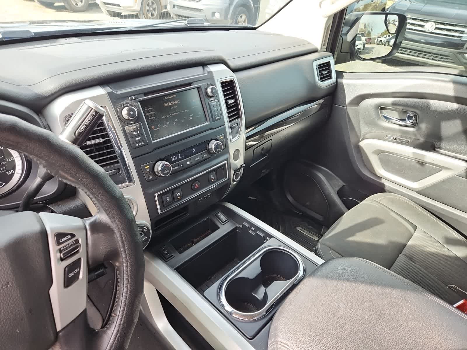 Thumbnail: 2019 Nissan Titan - 10