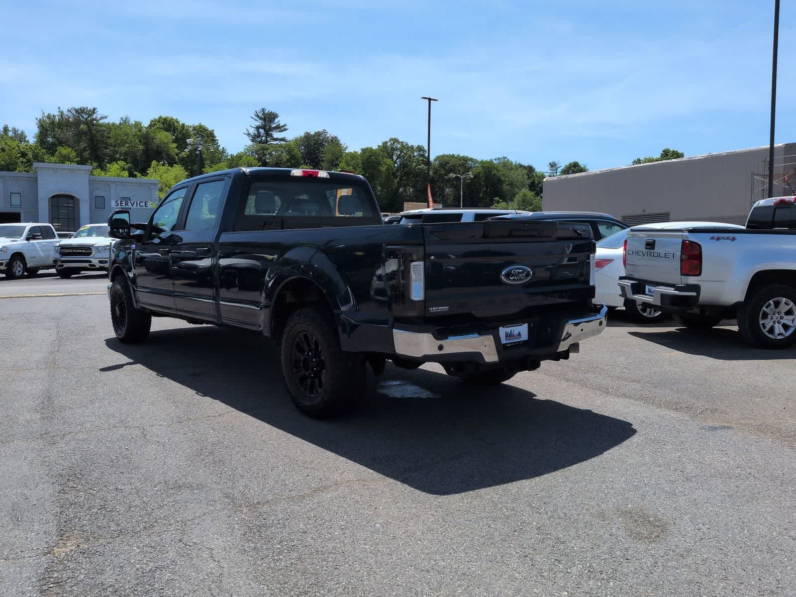 Thumbnail: 2019 Ford Econoline - 6