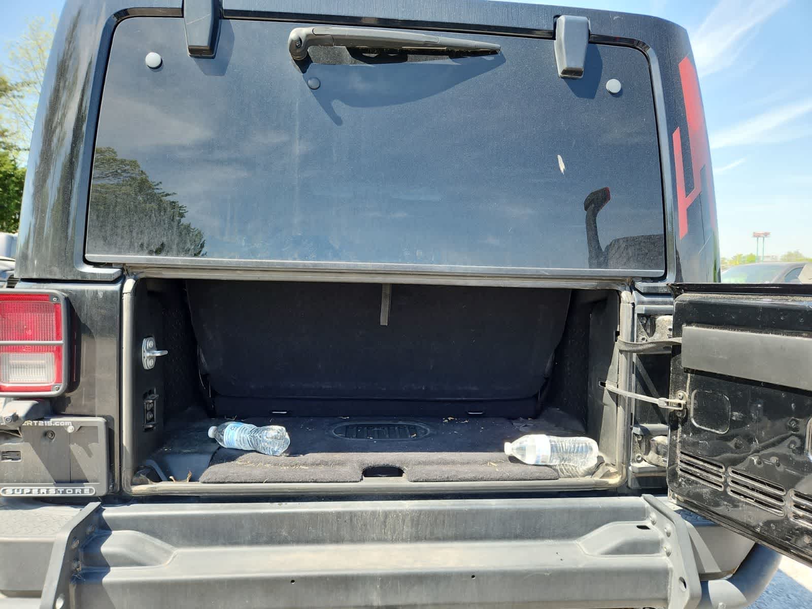 Thumbnail: 2017 Jeep Wrangler - 25