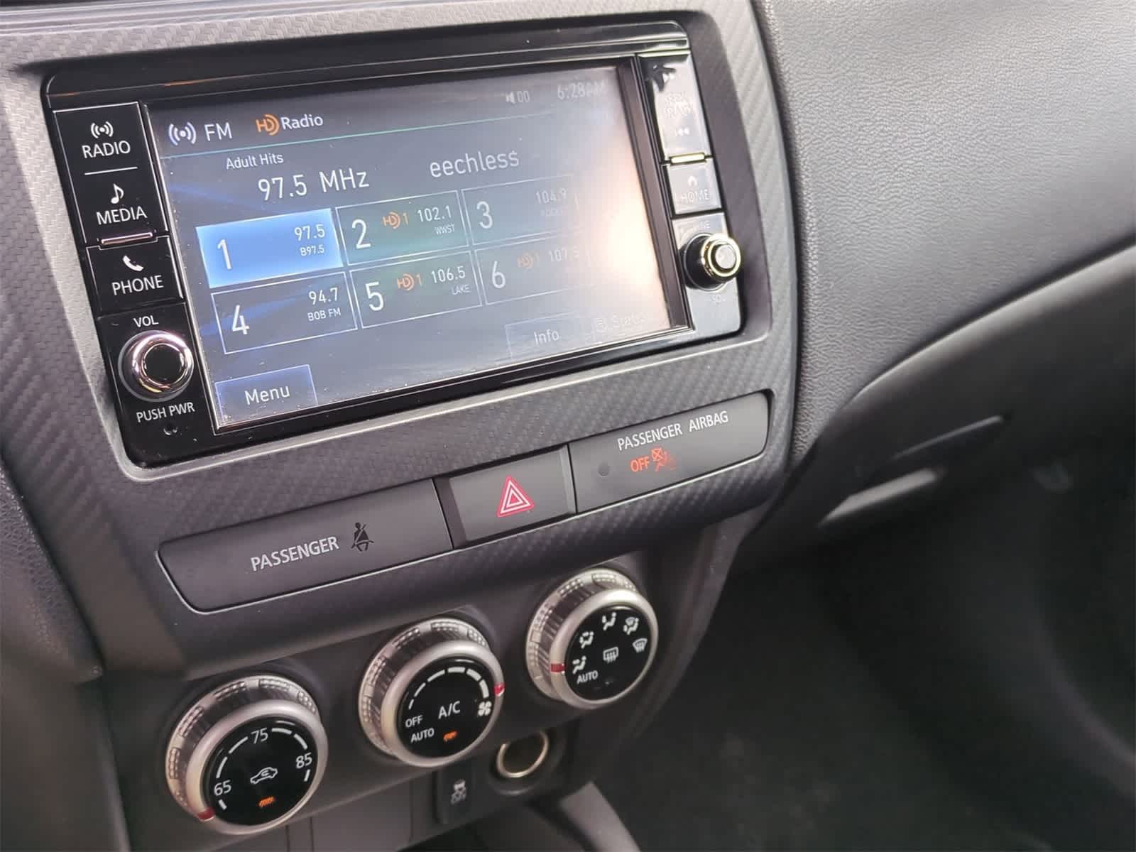 Thumbnail: 2022 Mitsubishi Outlander Sport - 27