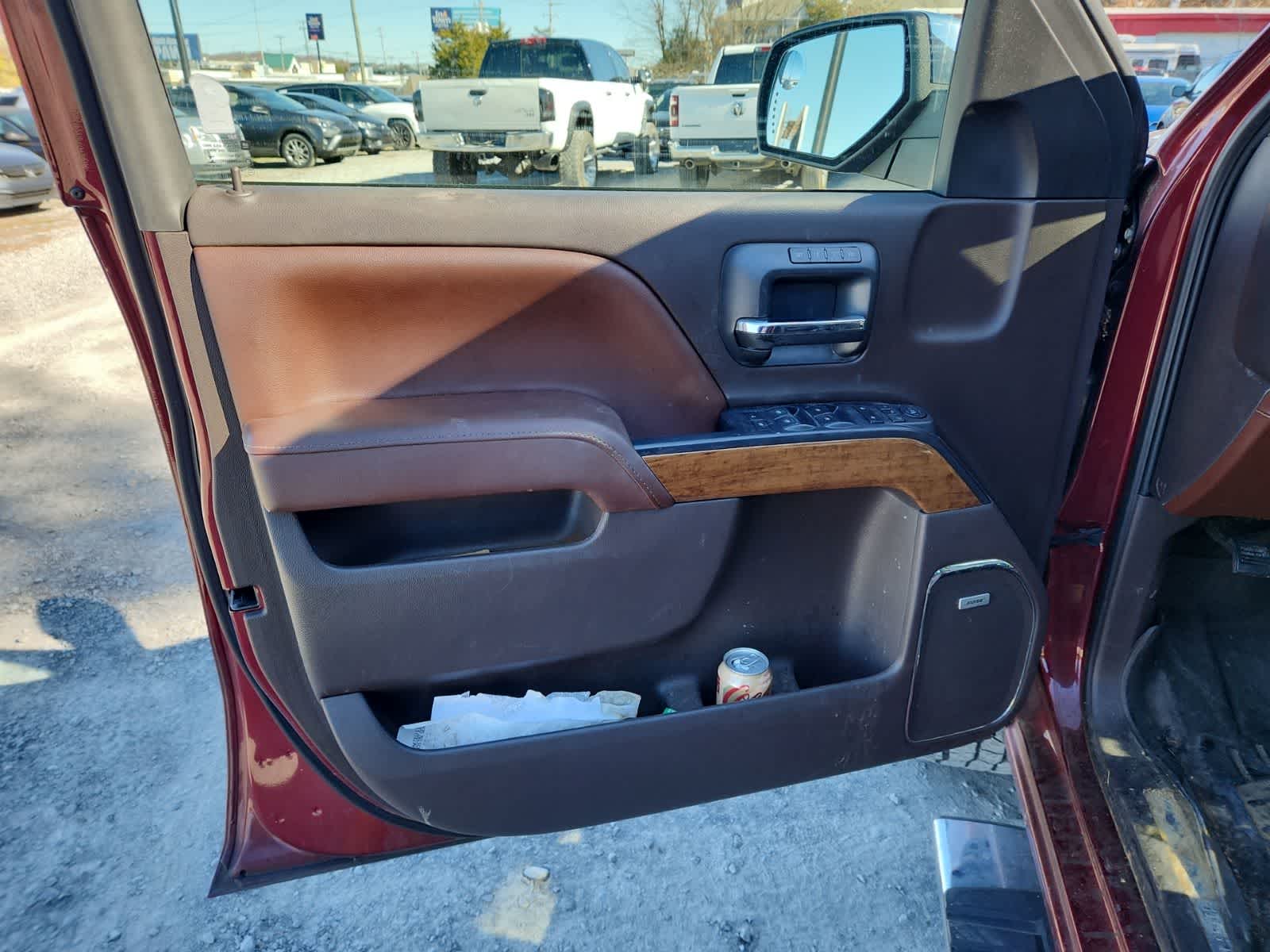 Thumbnail: 2015 Chevrolet Silverado 1500 - 16