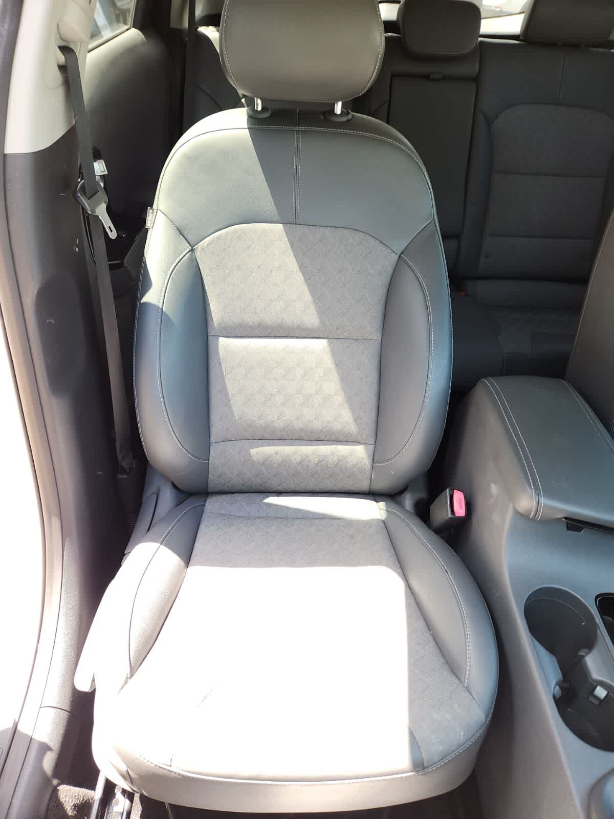 Thumbnail: 2019 Kia Niro - 15