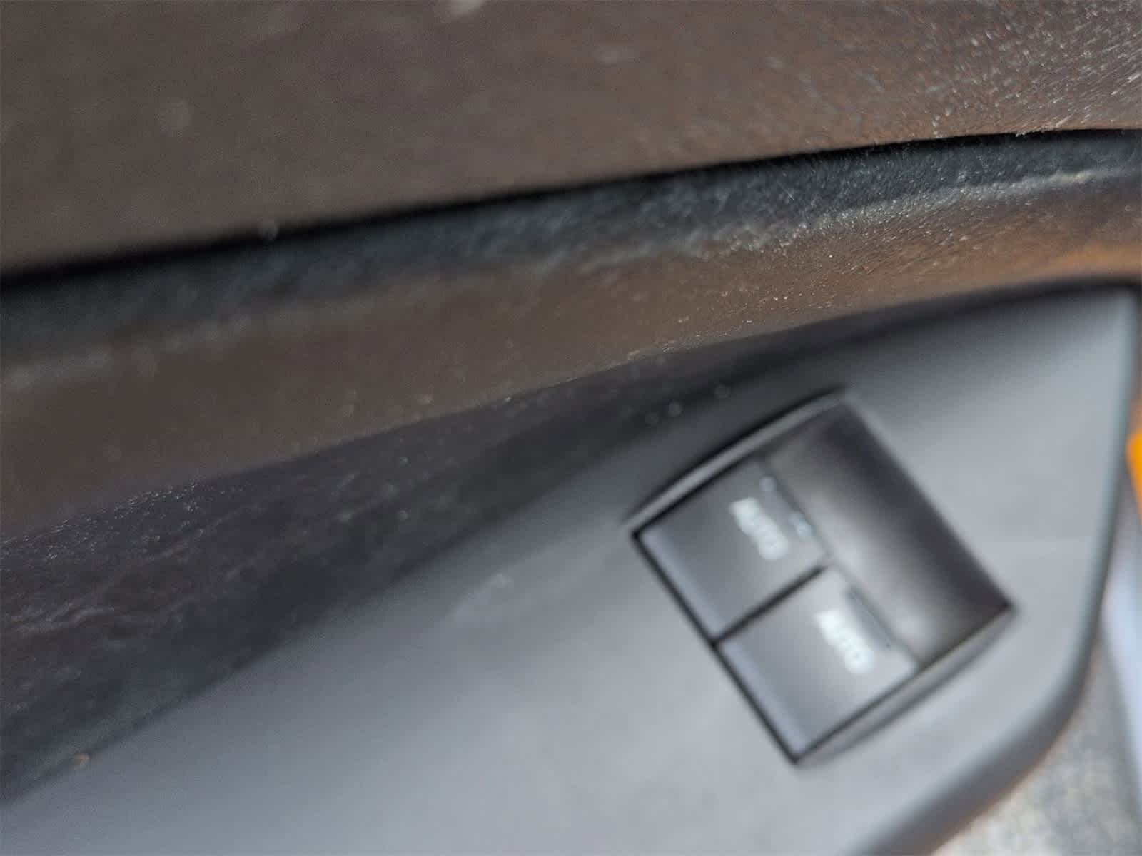 Thumbnail: 2008 Ford Mustang - 17