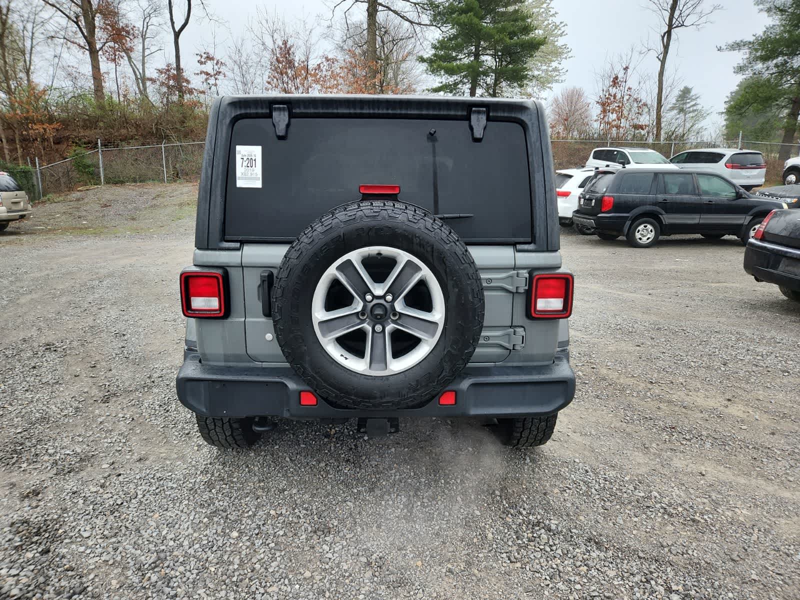 Thumbnail: 2019 Jeep Wrangler - 4