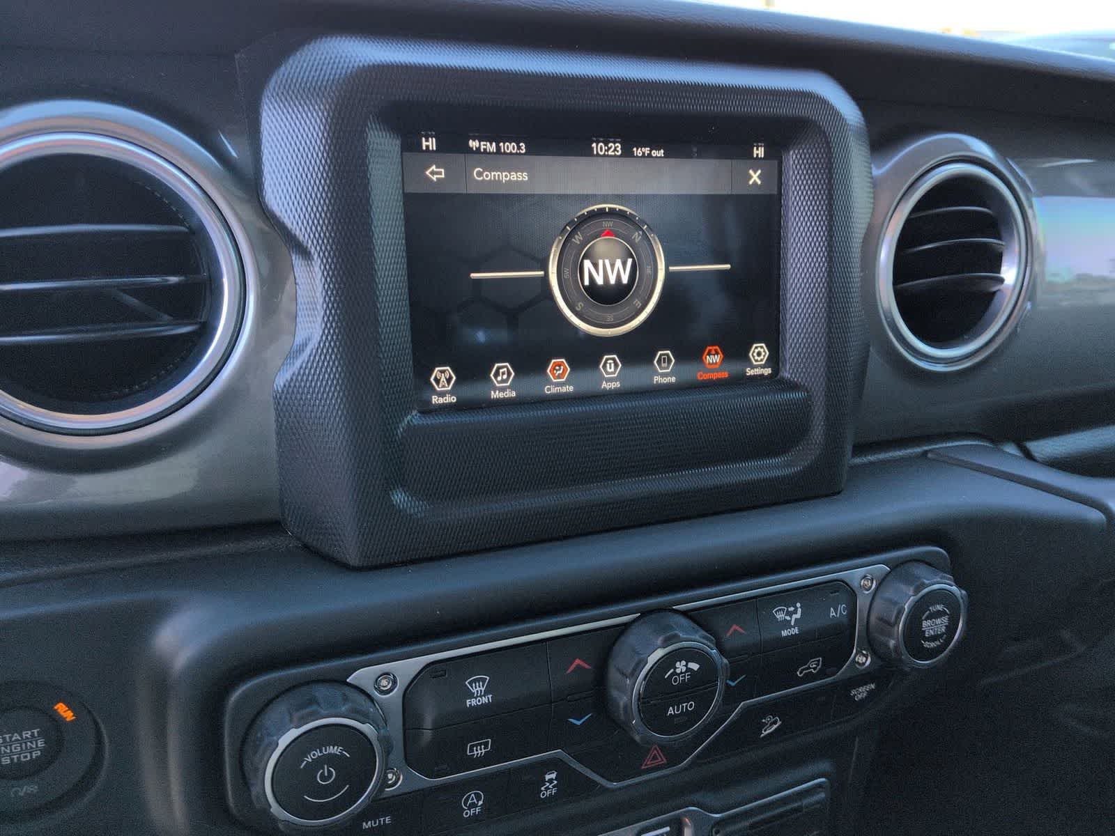 Thumbnail: 2018 Jeep Wrangler - 27