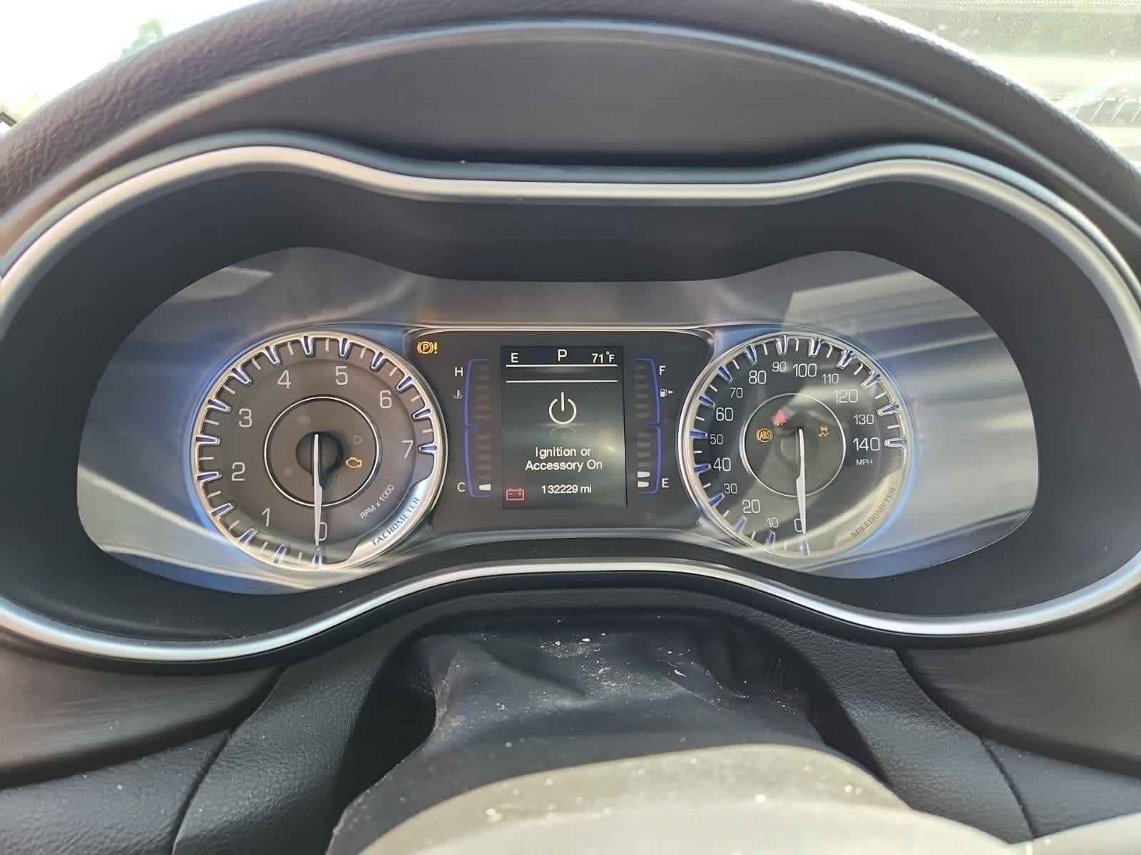 Thumbnail: 2015 Chrysler 200 - 9