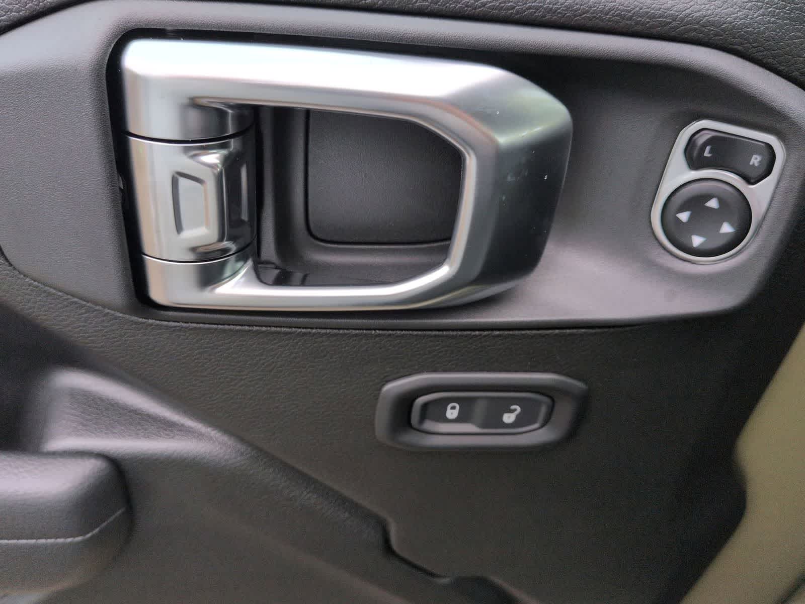Thumbnail: 2026 Jeep Wrangler - 16