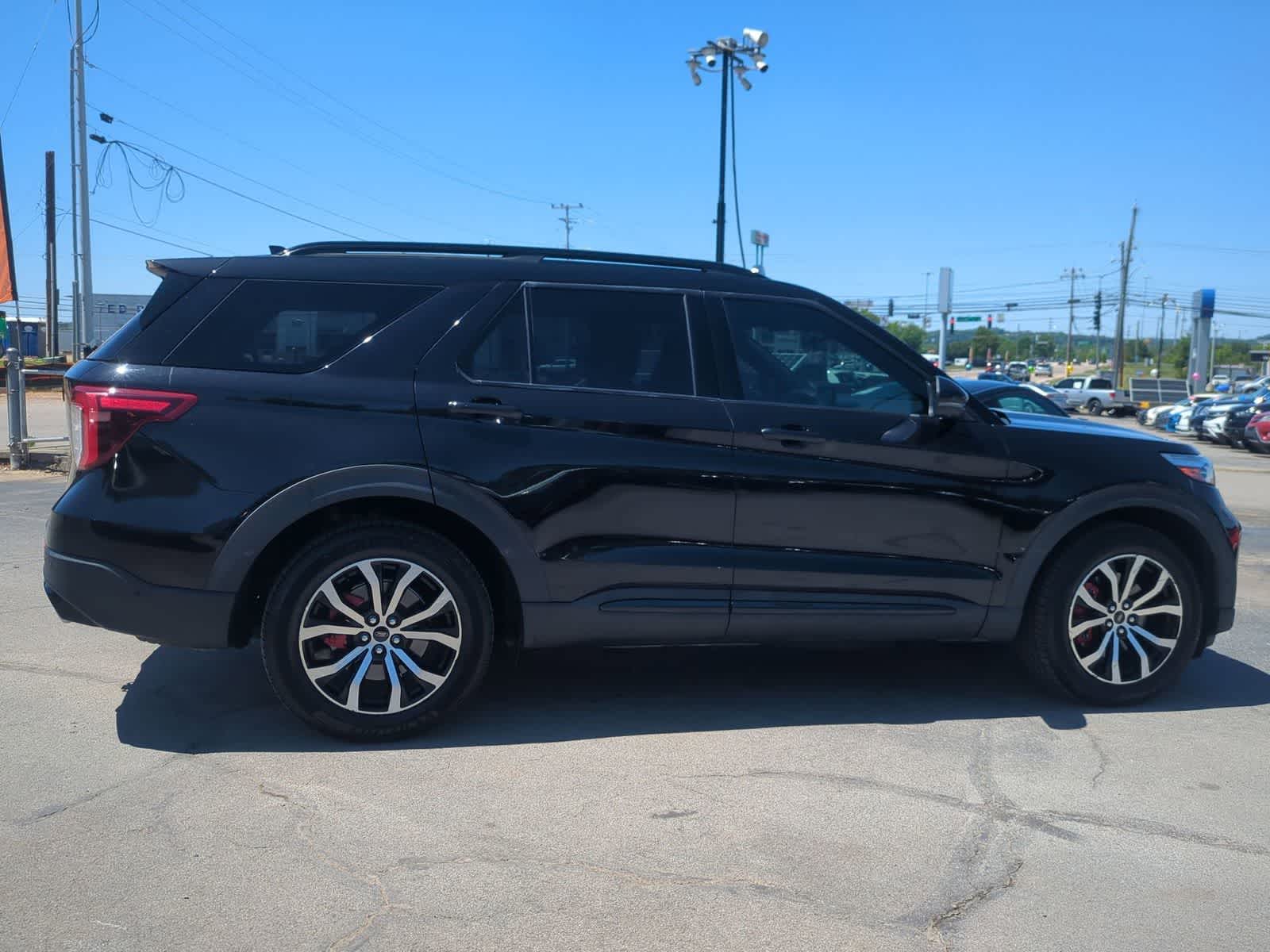 Thumbnail: 2020 Ford Explorer - 9