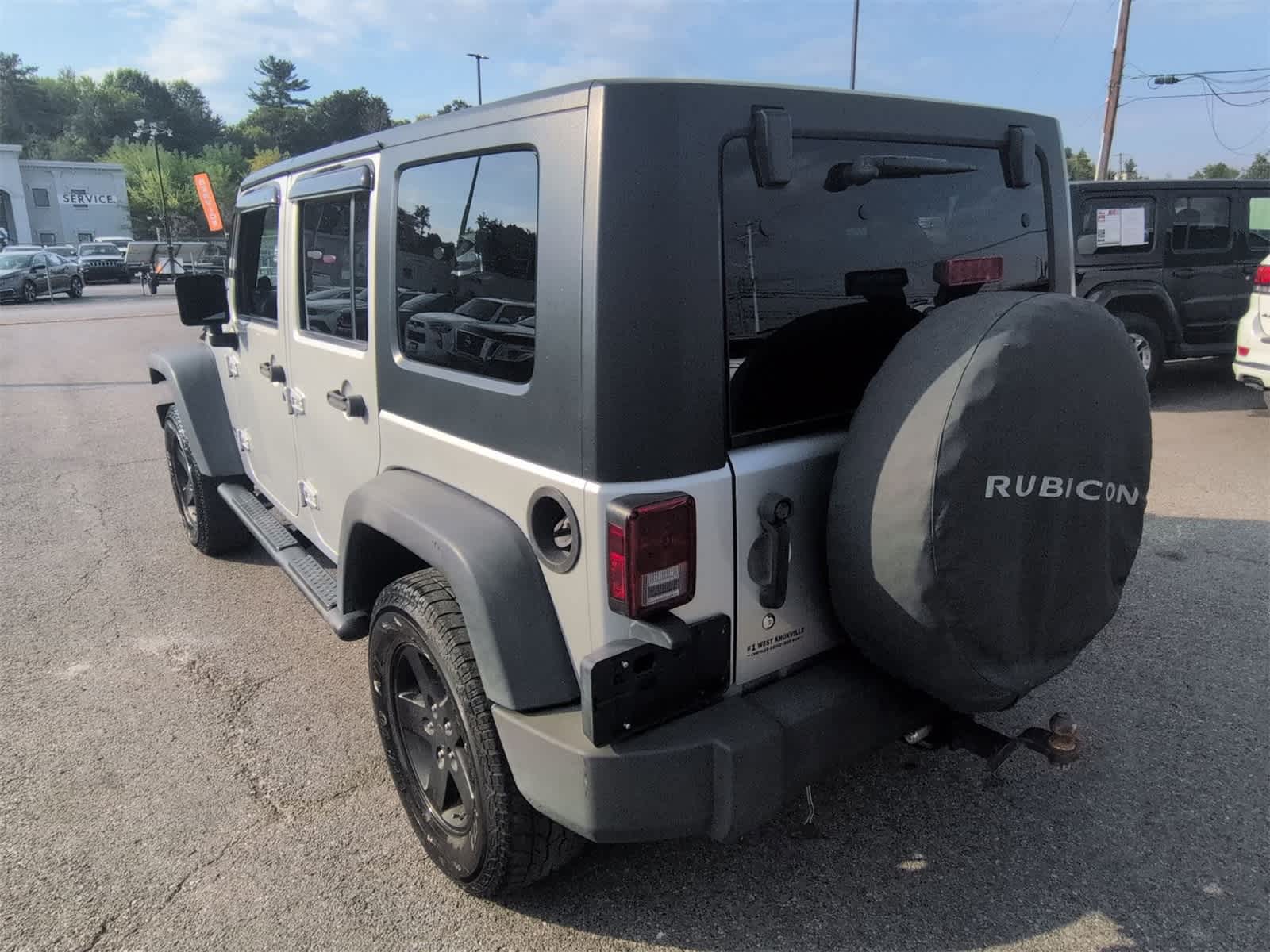 Thumbnail: 2010 Jeep Wrangler - 6