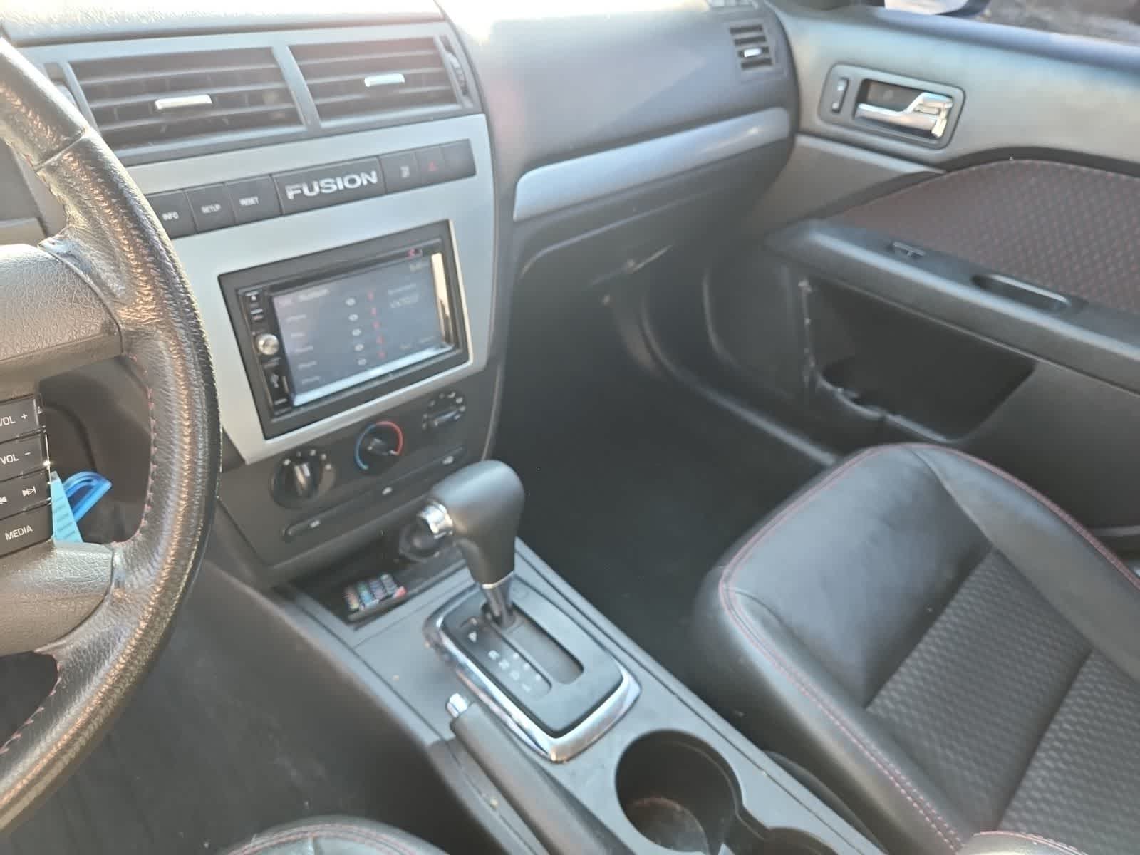 Thumbnail: 2009 Ford Fusion - 10