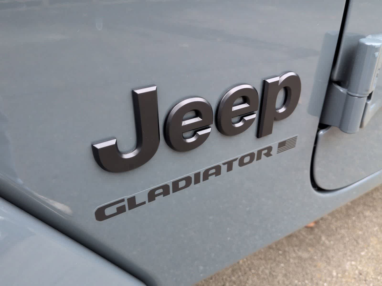Thumbnail: 2026 Jeep Gladiator - 12