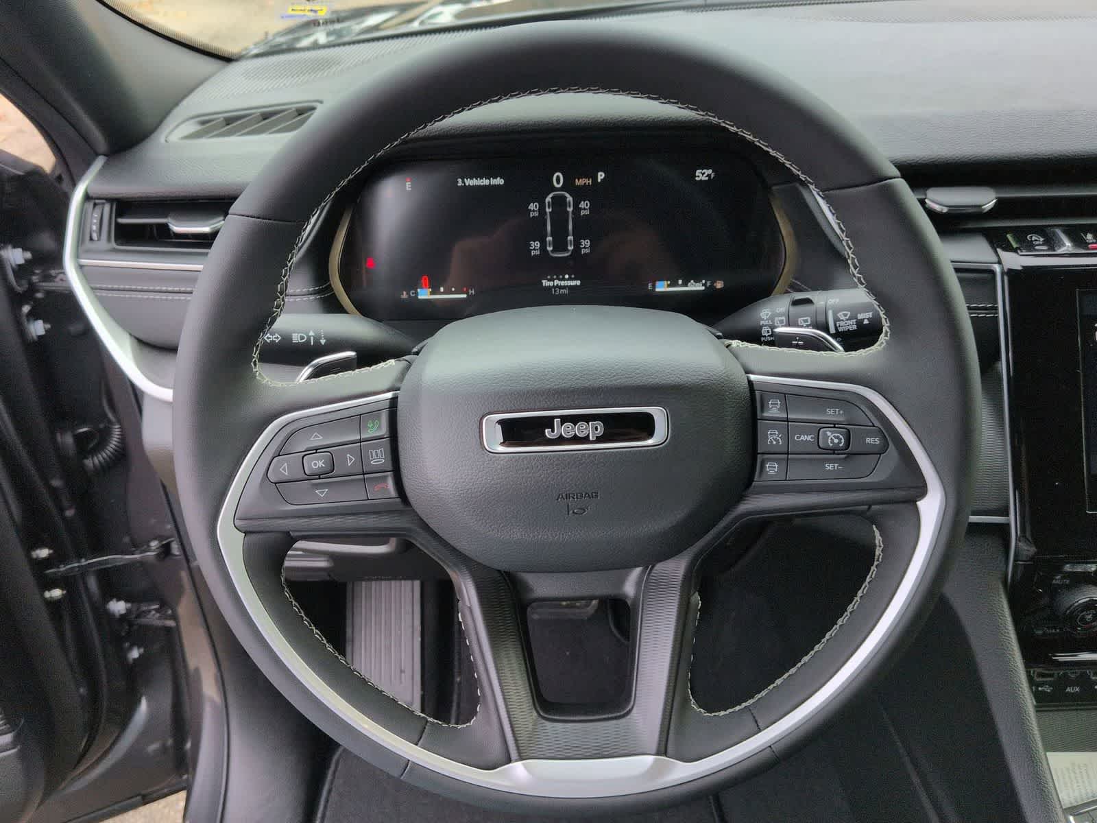 Thumbnail: 2025 Jeep Grand Cherokee L - 21