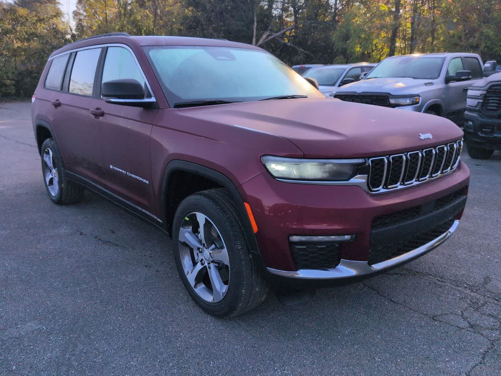 Thumbnail: 2025 Jeep Grand Cherokee L - 2