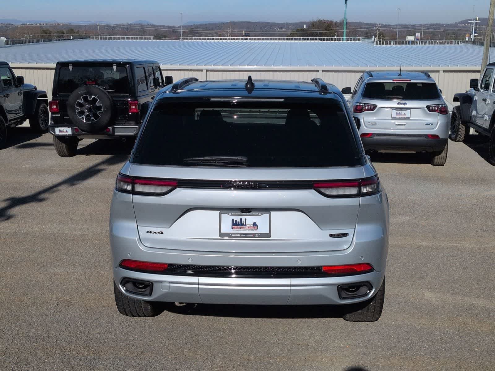 Thumbnail: 2025 Jeep Grand Cherokee - 7