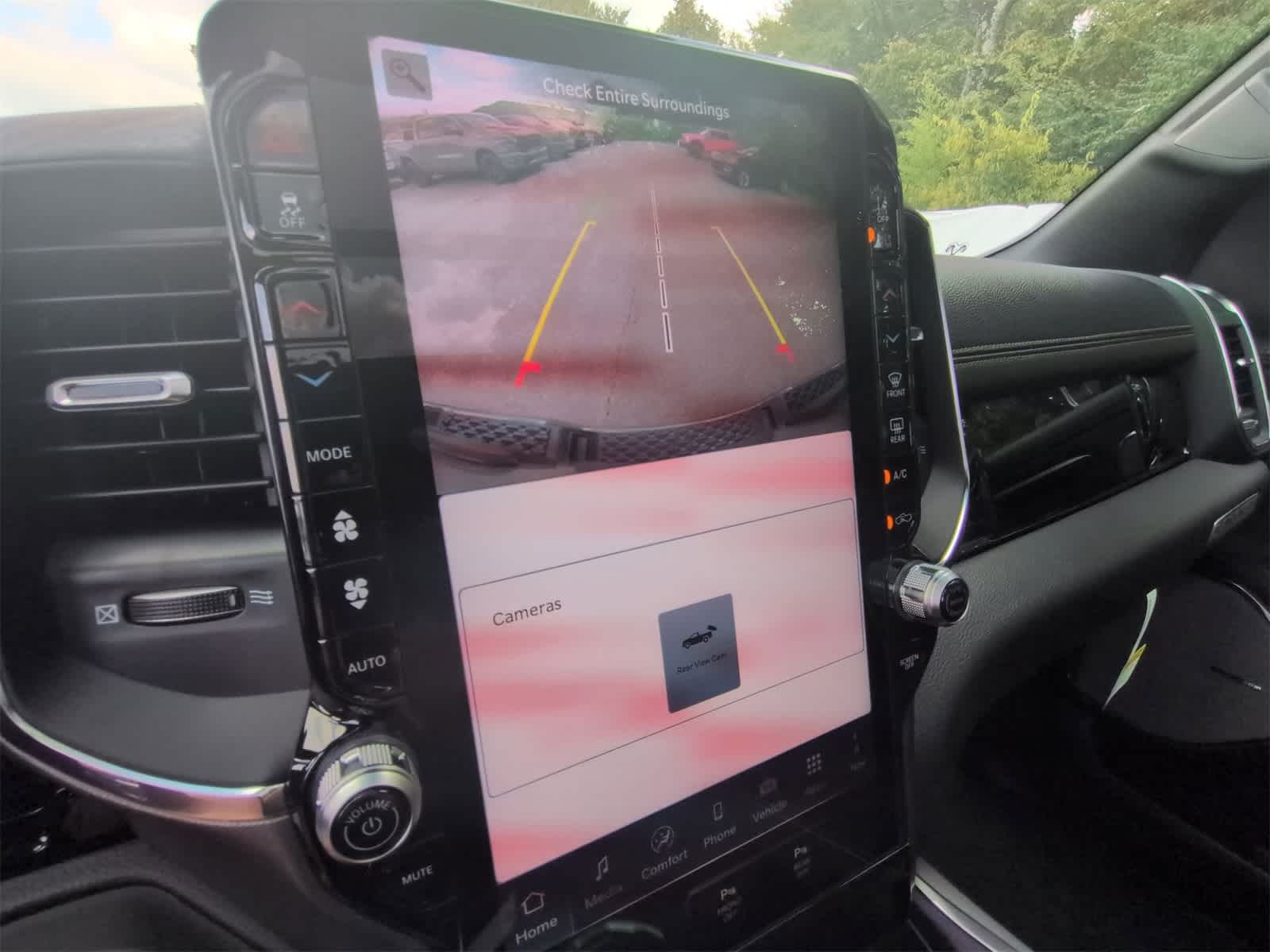 Thumbnail: 2026 RAM 1500 - 28