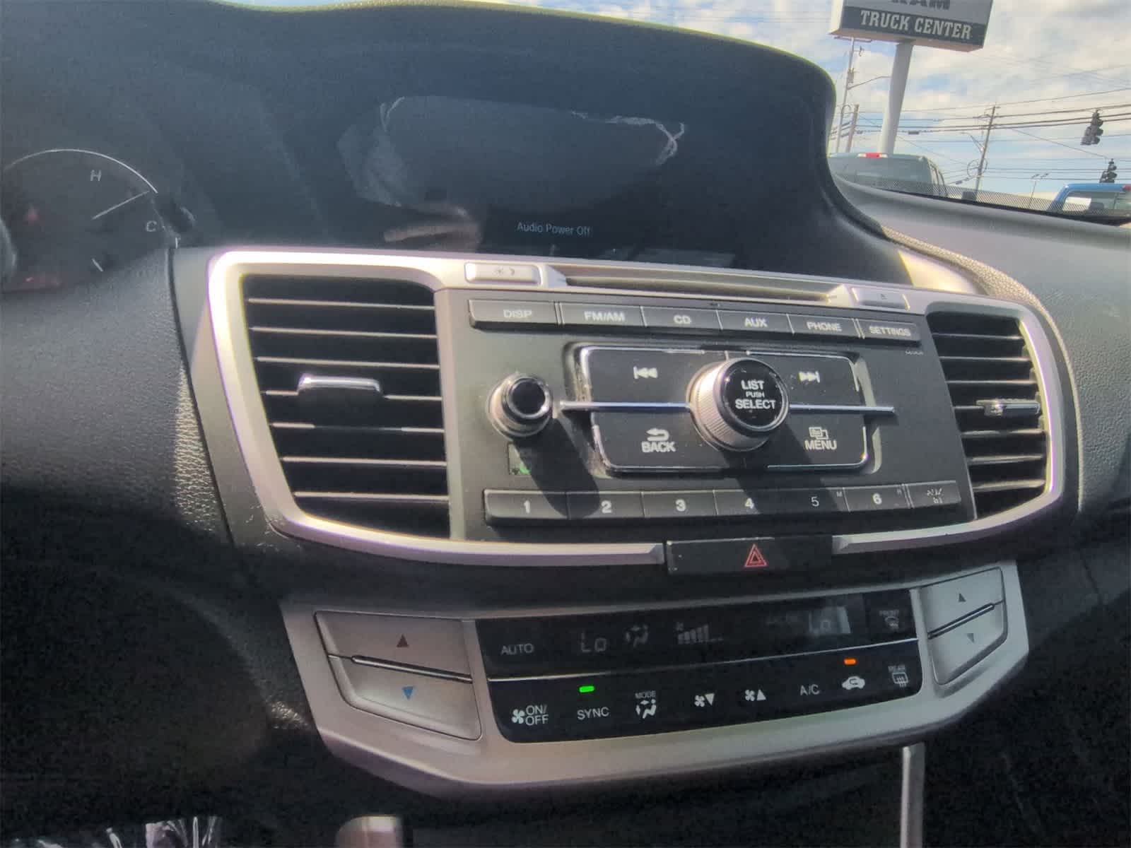 Thumbnail: 2015 Honda Accord - 25
