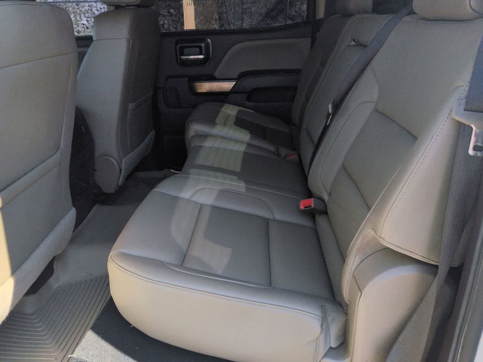 Thumbnail: 2019 Chevrolet Silverado 3500 - 14