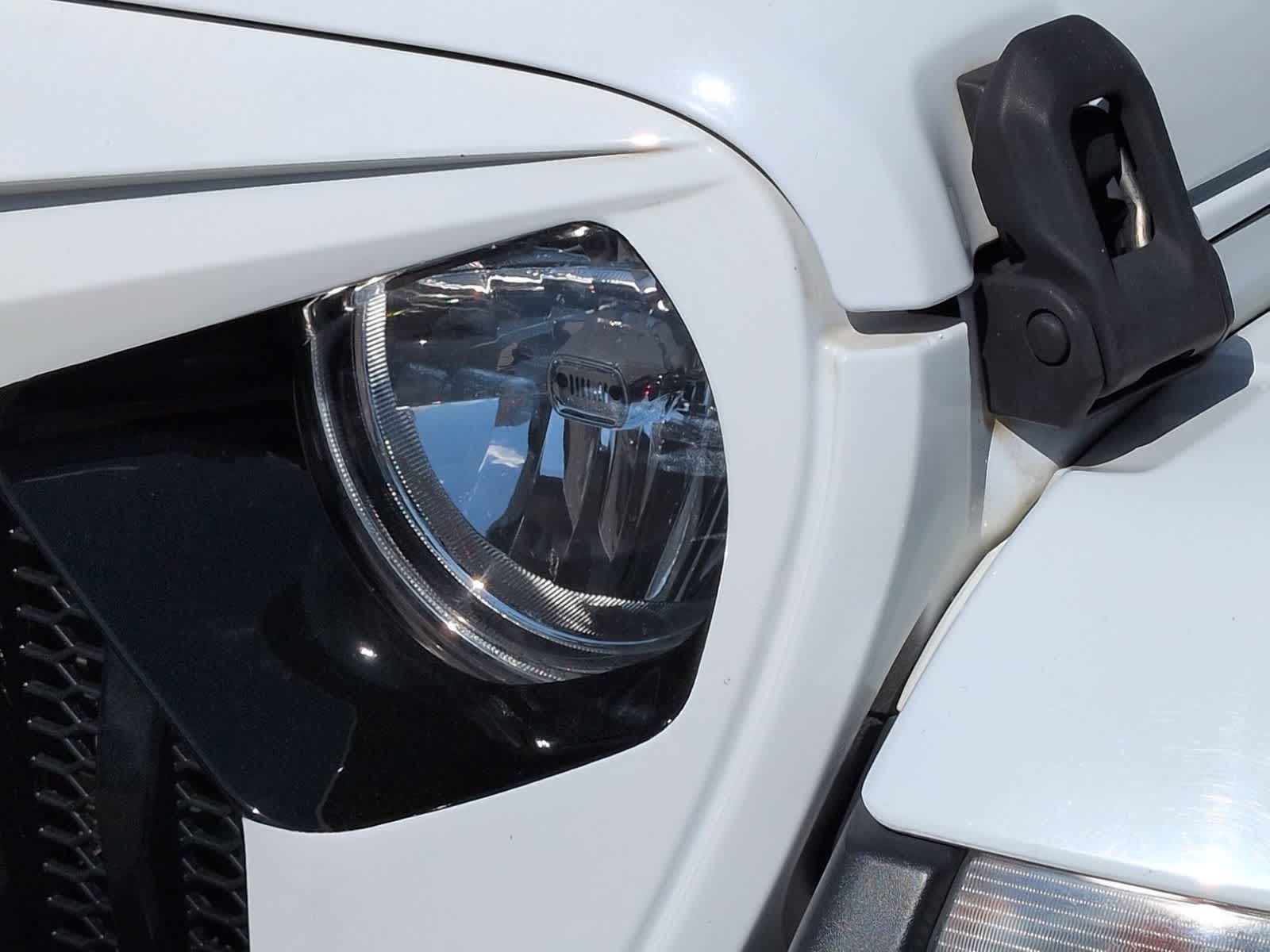 Thumbnail: 2018 Jeep Wrangler - 11