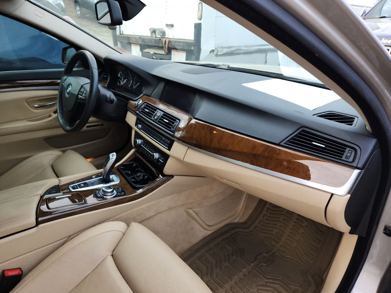 Thumbnail: 2013 BMW 5 Series - 17