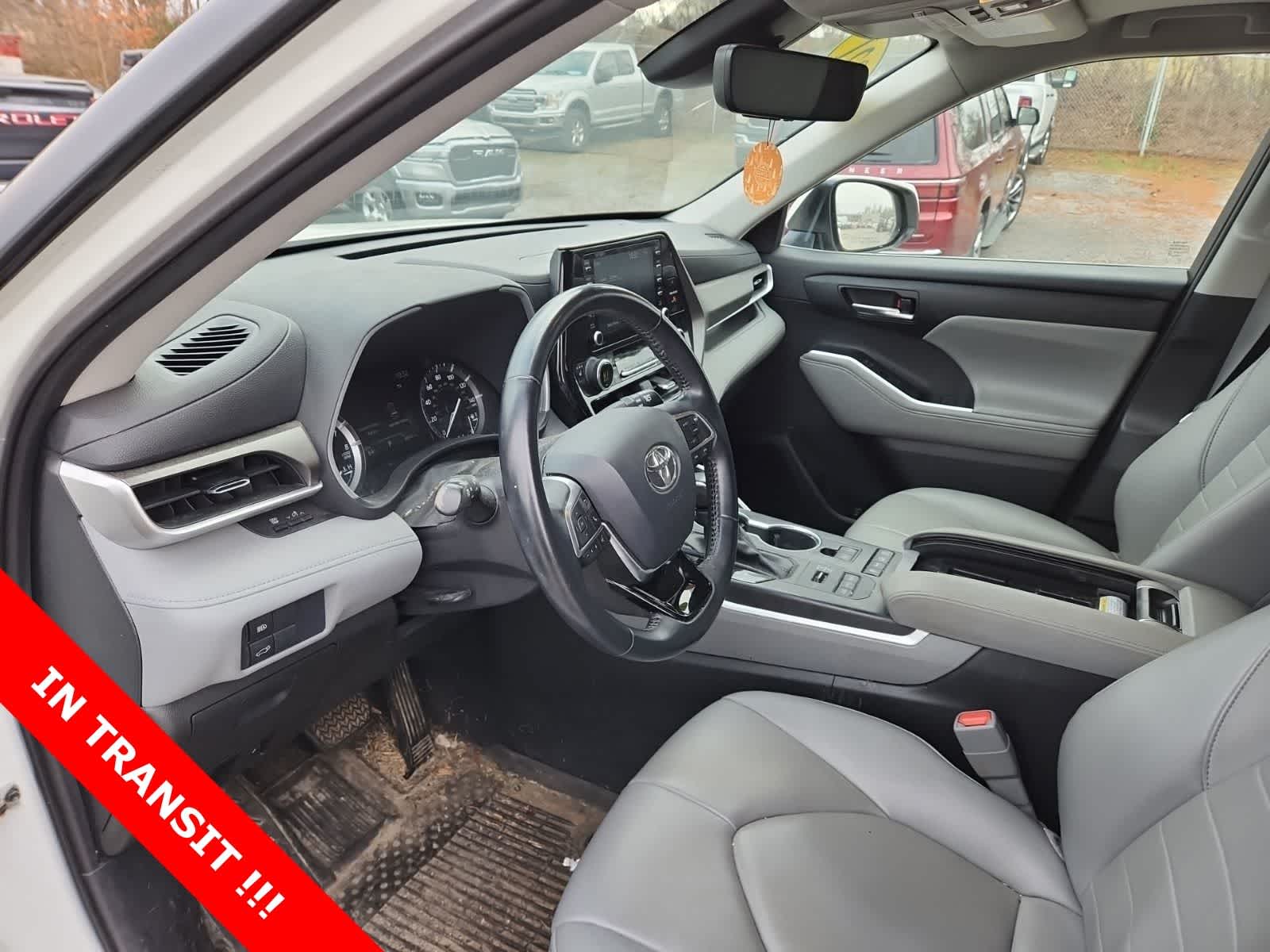 Thumbnail: 2021 Toyota Highlander - 13