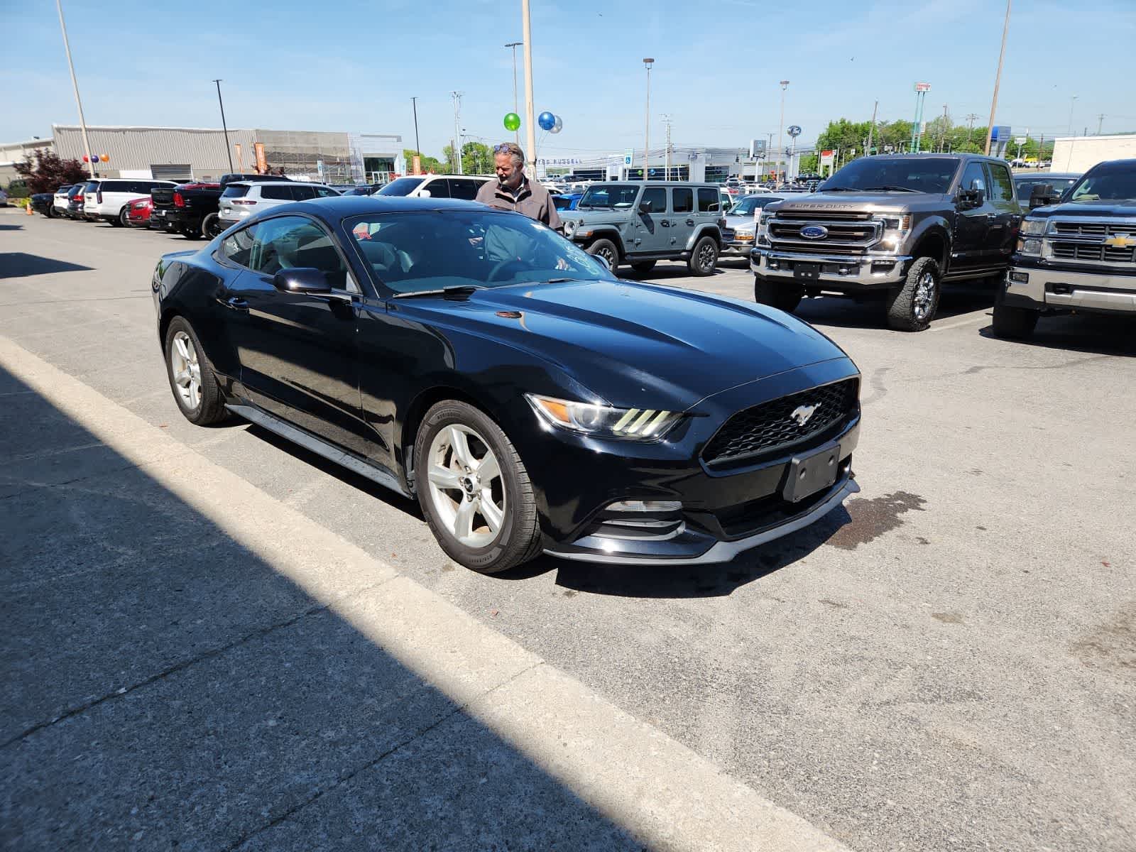 Thumbnail: 2017 Ford Mustang - 7