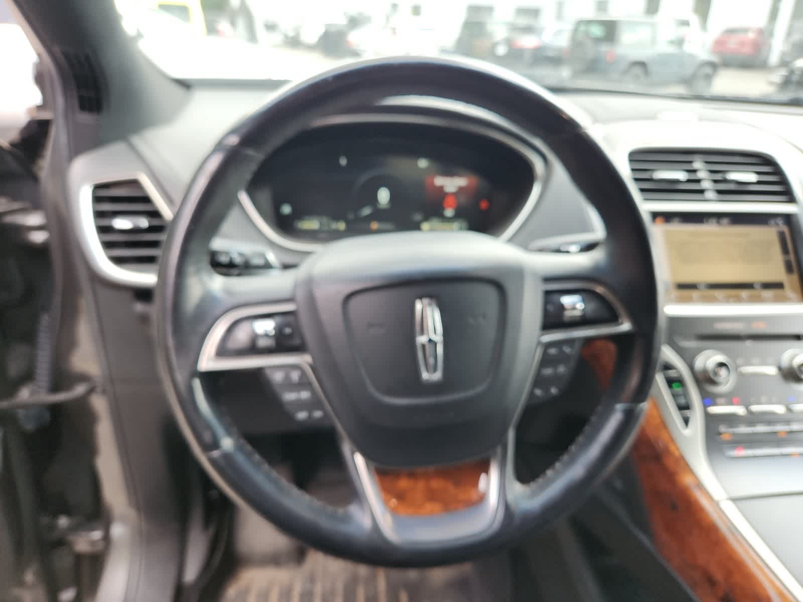 Thumbnail: 2019 Lincoln Nautilus - 12