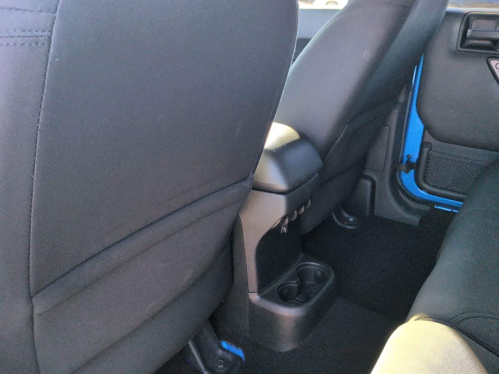 Thumbnail: 2016 Jeep Wrangler - 17