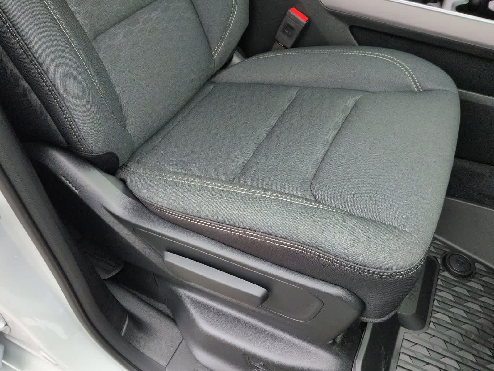 Thumbnail: 2026 RAM 1500 - 21