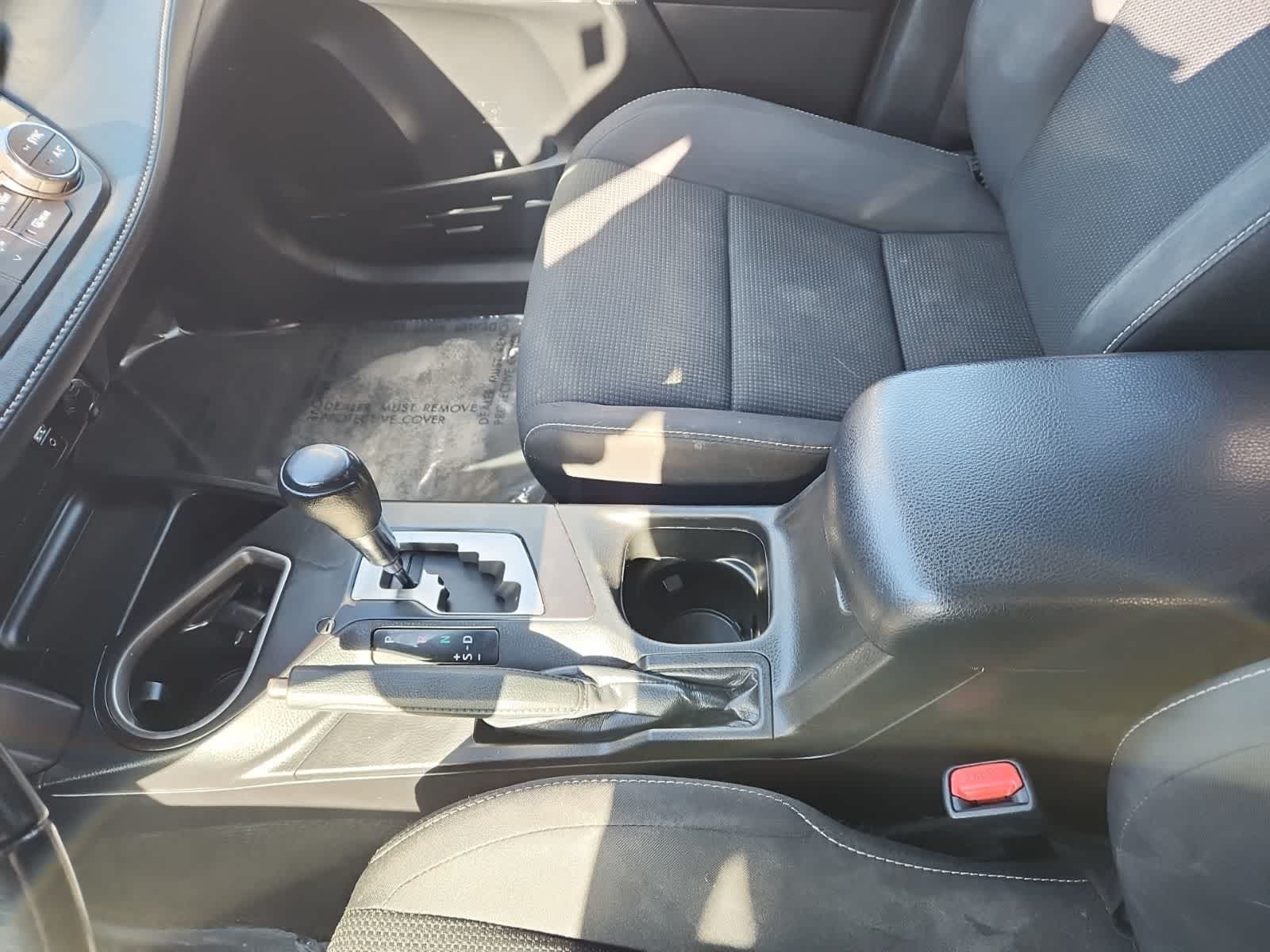 Thumbnail: 2017 Toyota RAV4 - 9