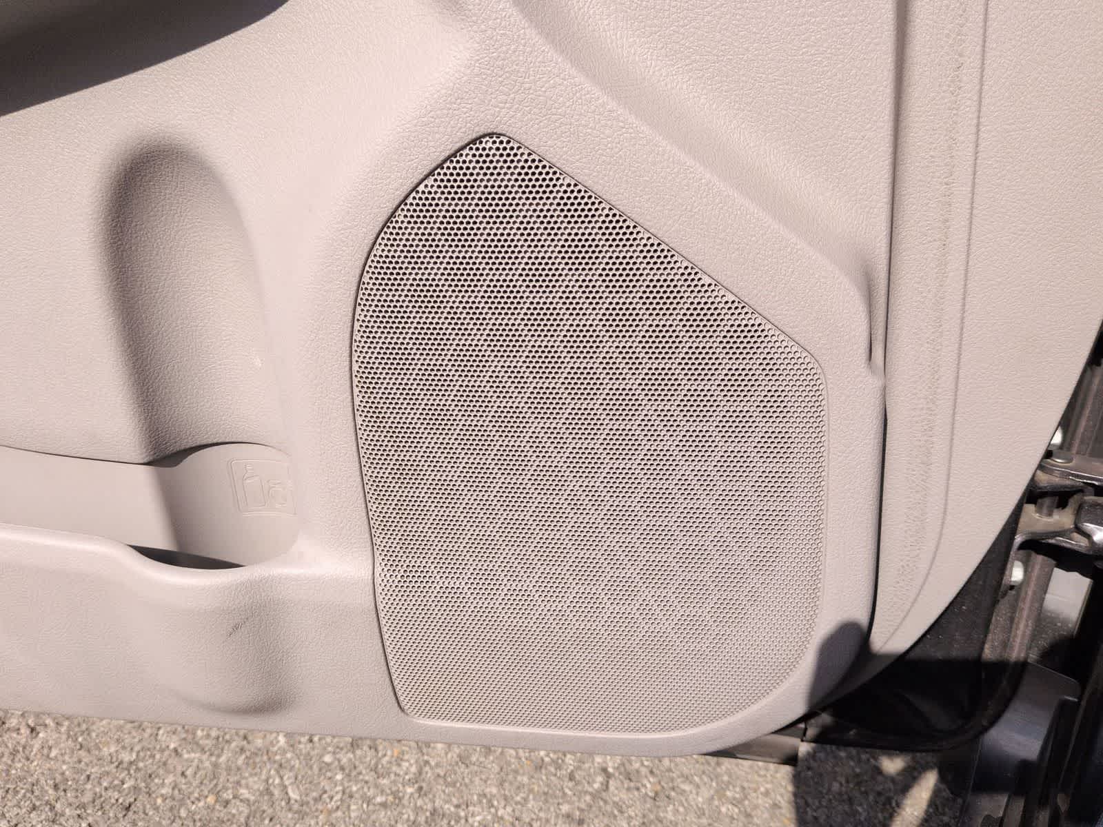 Thumbnail: 2014 Toyota Camry - 24