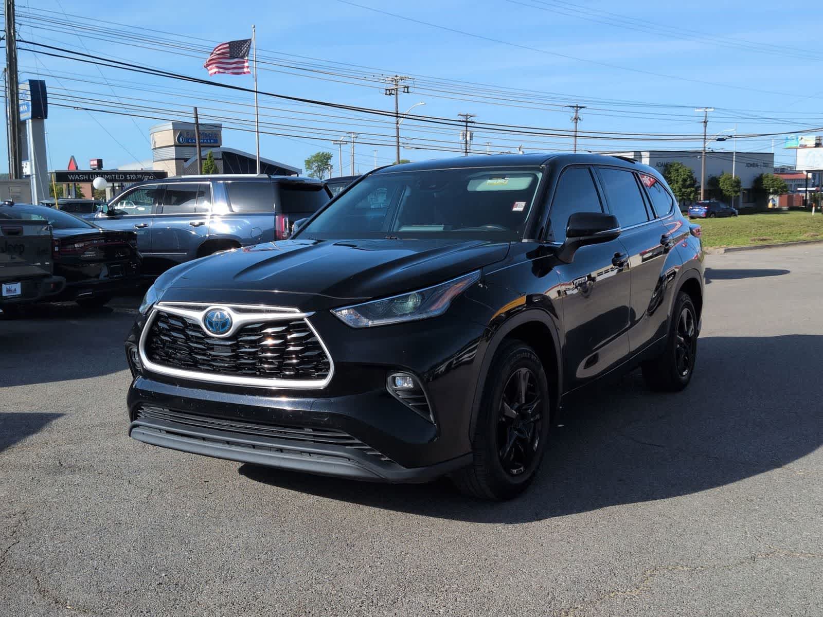 Thumbnail: 2021 Toyota Highlander - 4