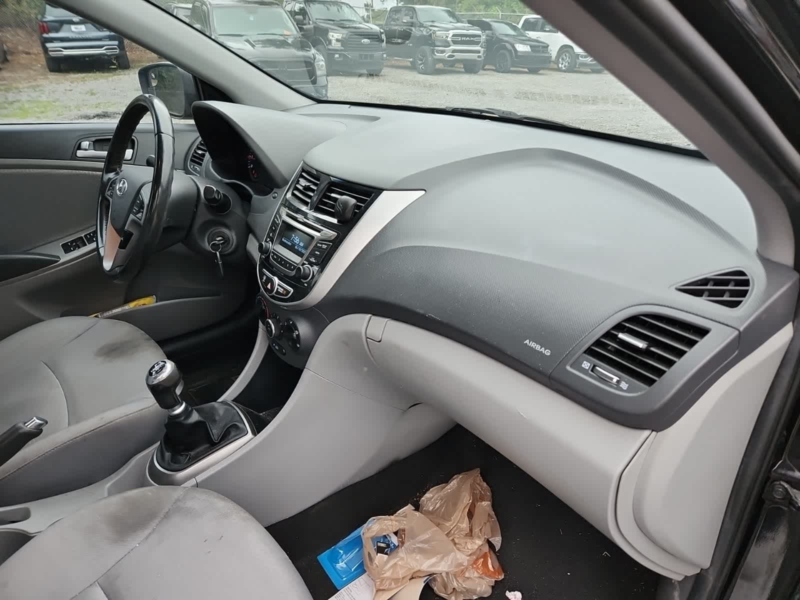 2016 Hyundai Accent Sport 17